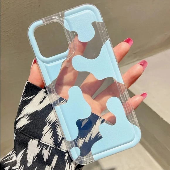 ⚠️Clearance iPhone 15/Pro/Pro Max Blue Cow Print Phone Case - Picture 2 of 4